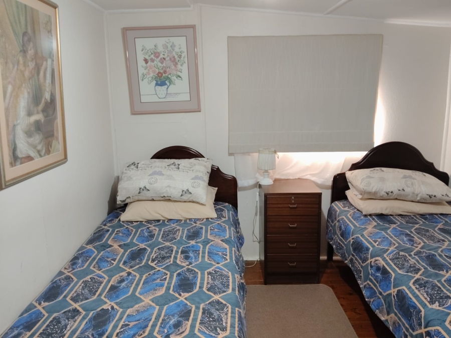 5 Bedroom Property for Sale in Hartenbos Central Western Cape